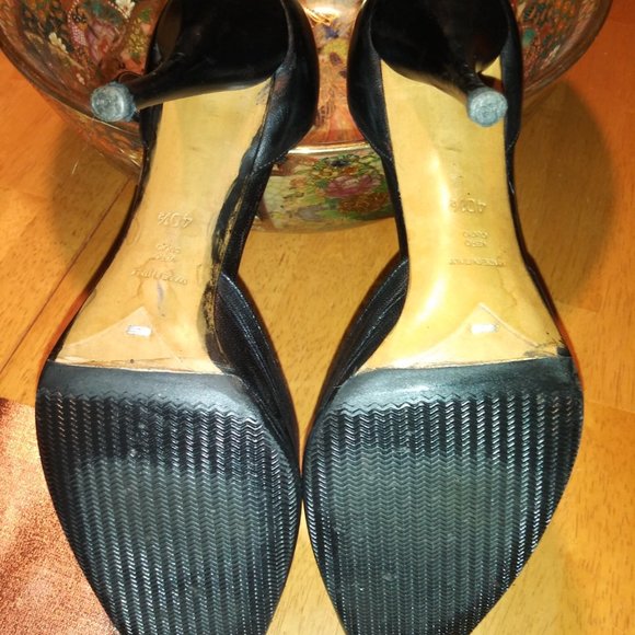 Vintage Black Giorgio Armani Heels, re-soled. Size 10 (40 1/2) OG Box + Dust Bag - Picture 6 of 9